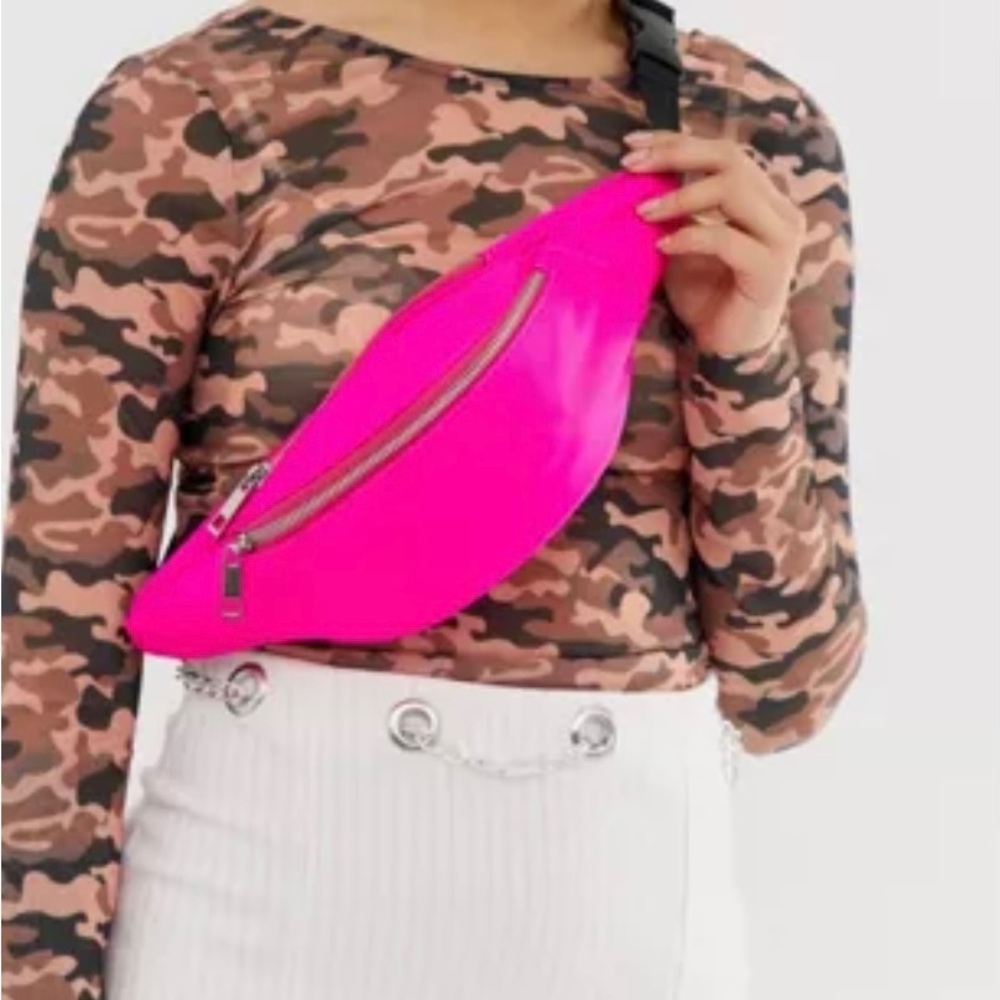 BED HEAD TiGi Beach Boss Magenta Fanny Pack Waist/ Crossbody Bag Colorful Zipper